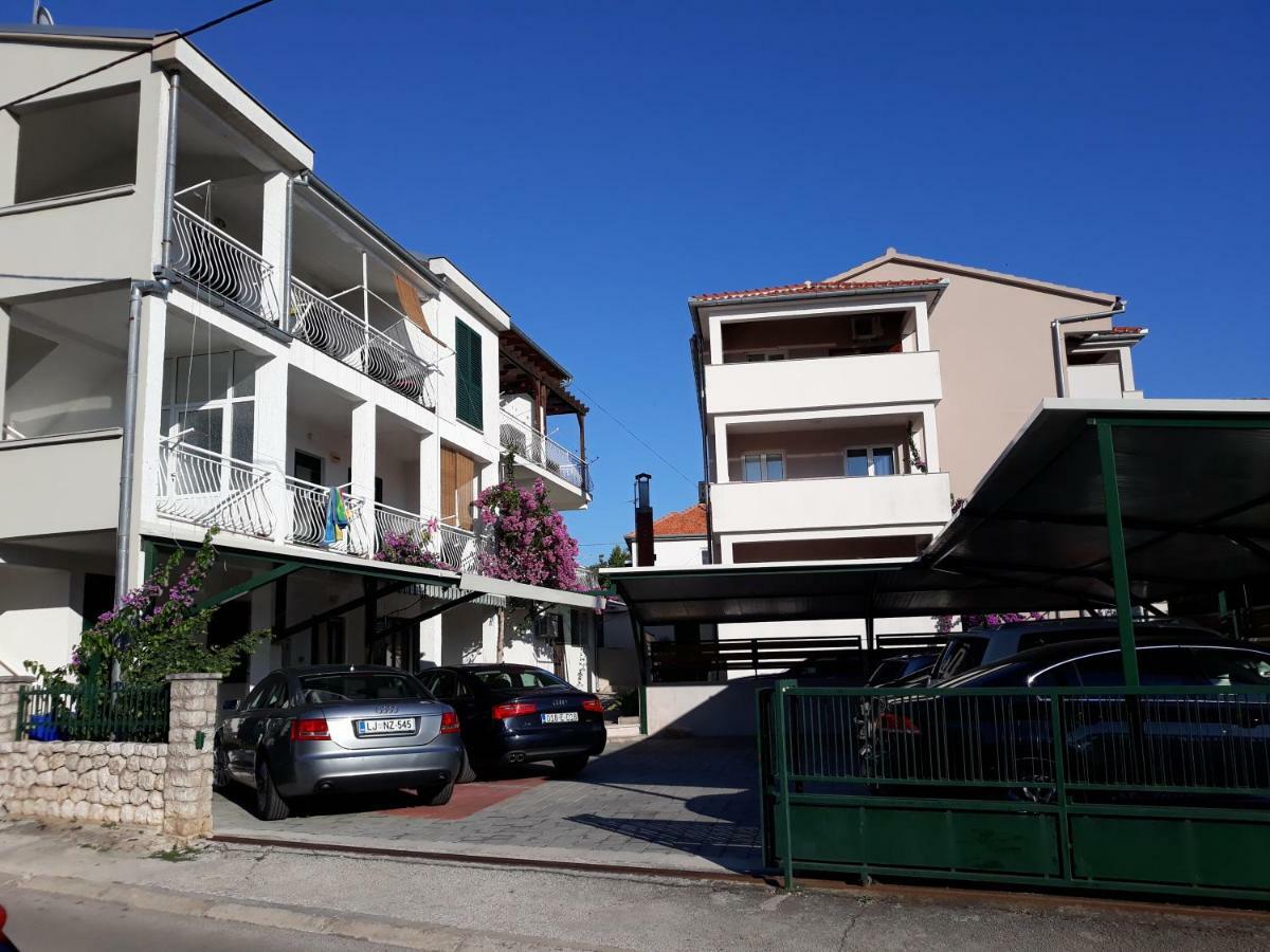 Diana Biograd Na Moru